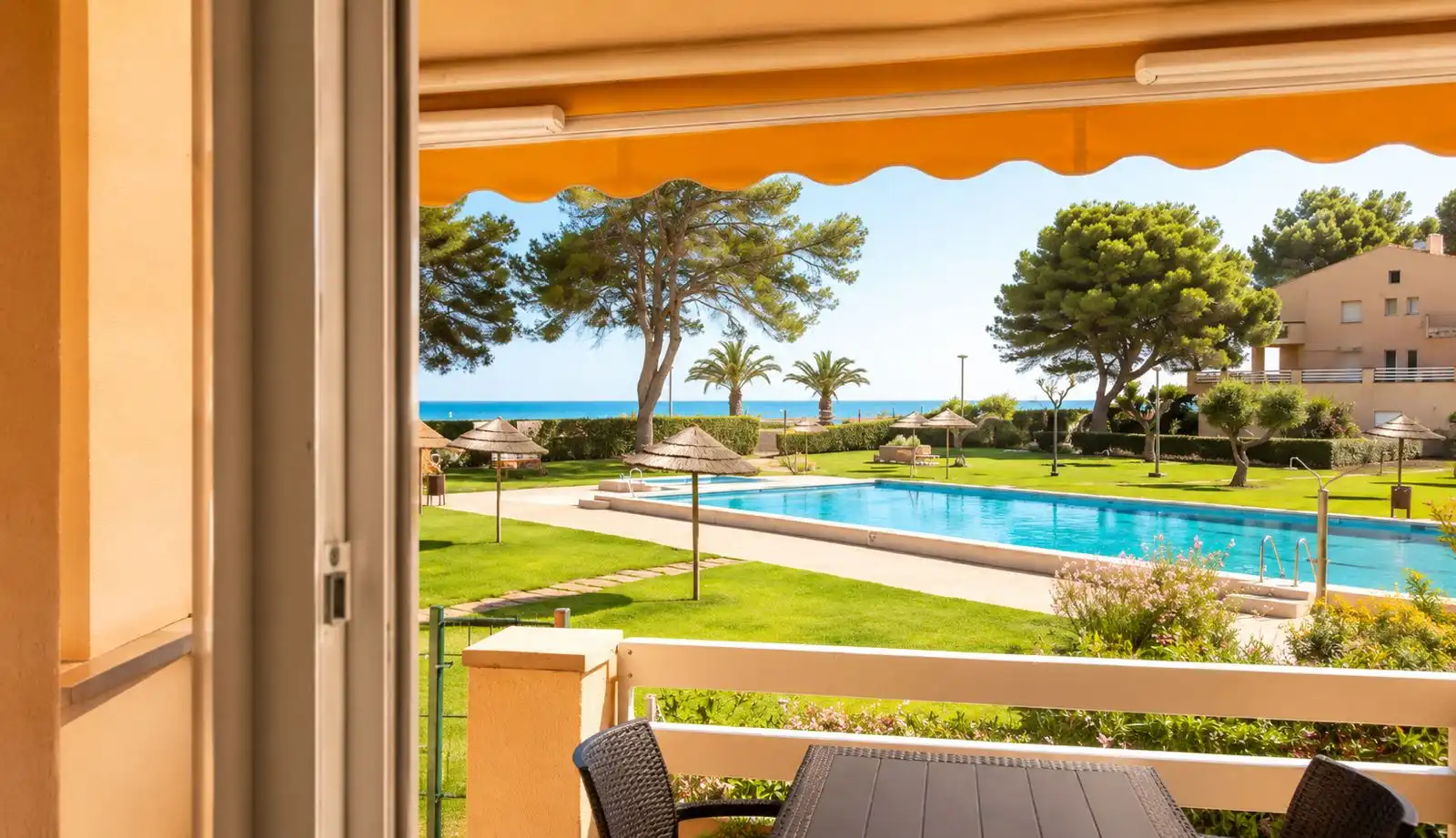 Terrassa de Apartament en venda en Mont-roig del Camp amb Aire condicionat, Jardí privat i Terrassa