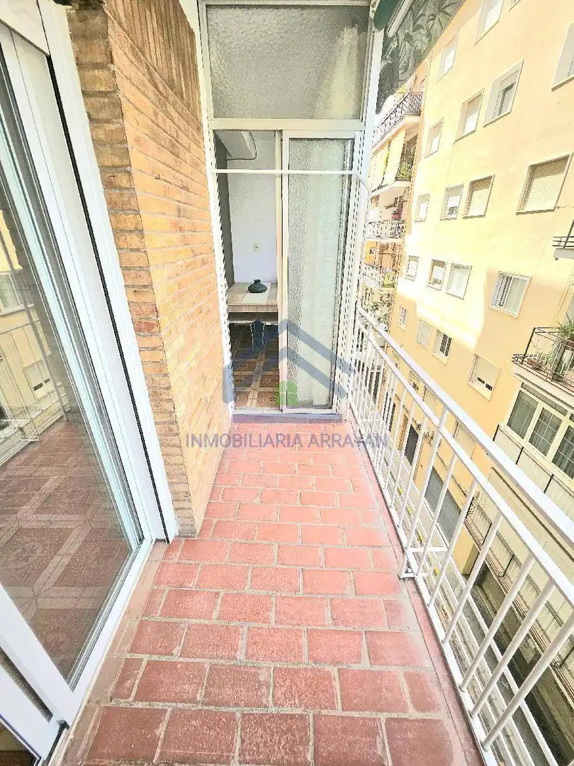 Vista exterior de Piso en venta en Granada con Terraza y Amueblado