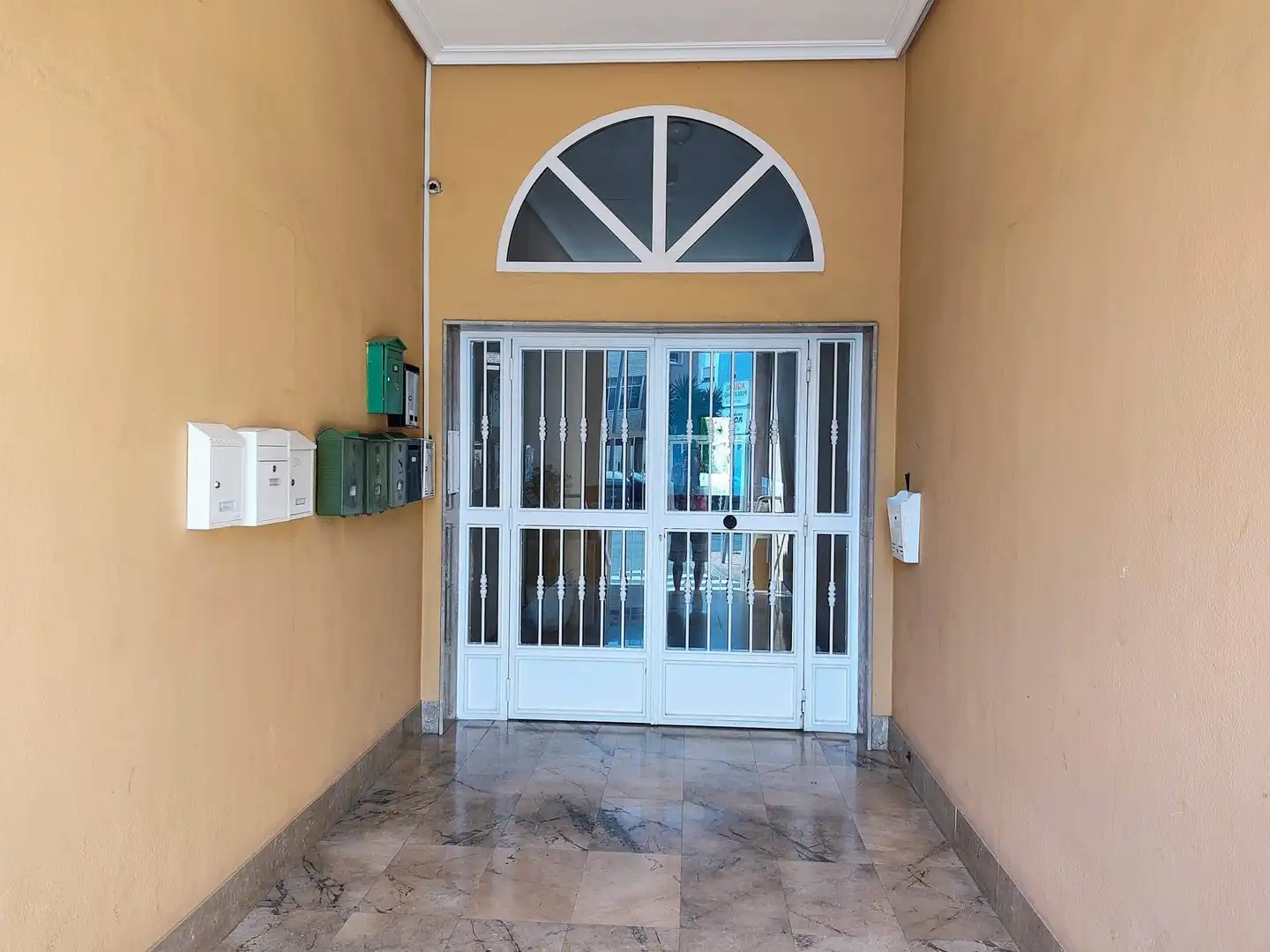 Piso en venta en San Pedro del Pinatar con Aire acondicionado, Calefacción y Jardín privado