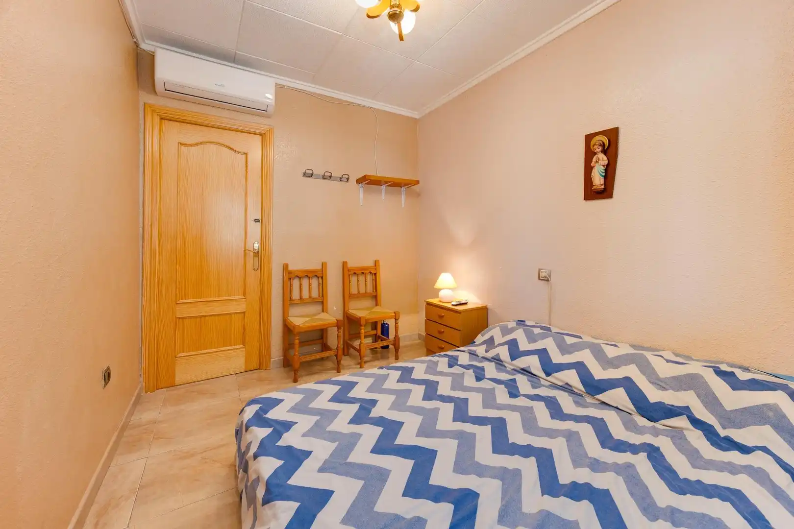 Habitación de Casa o chalet en venta en Torrevieja con Jardín privado, Terraza y Trastero