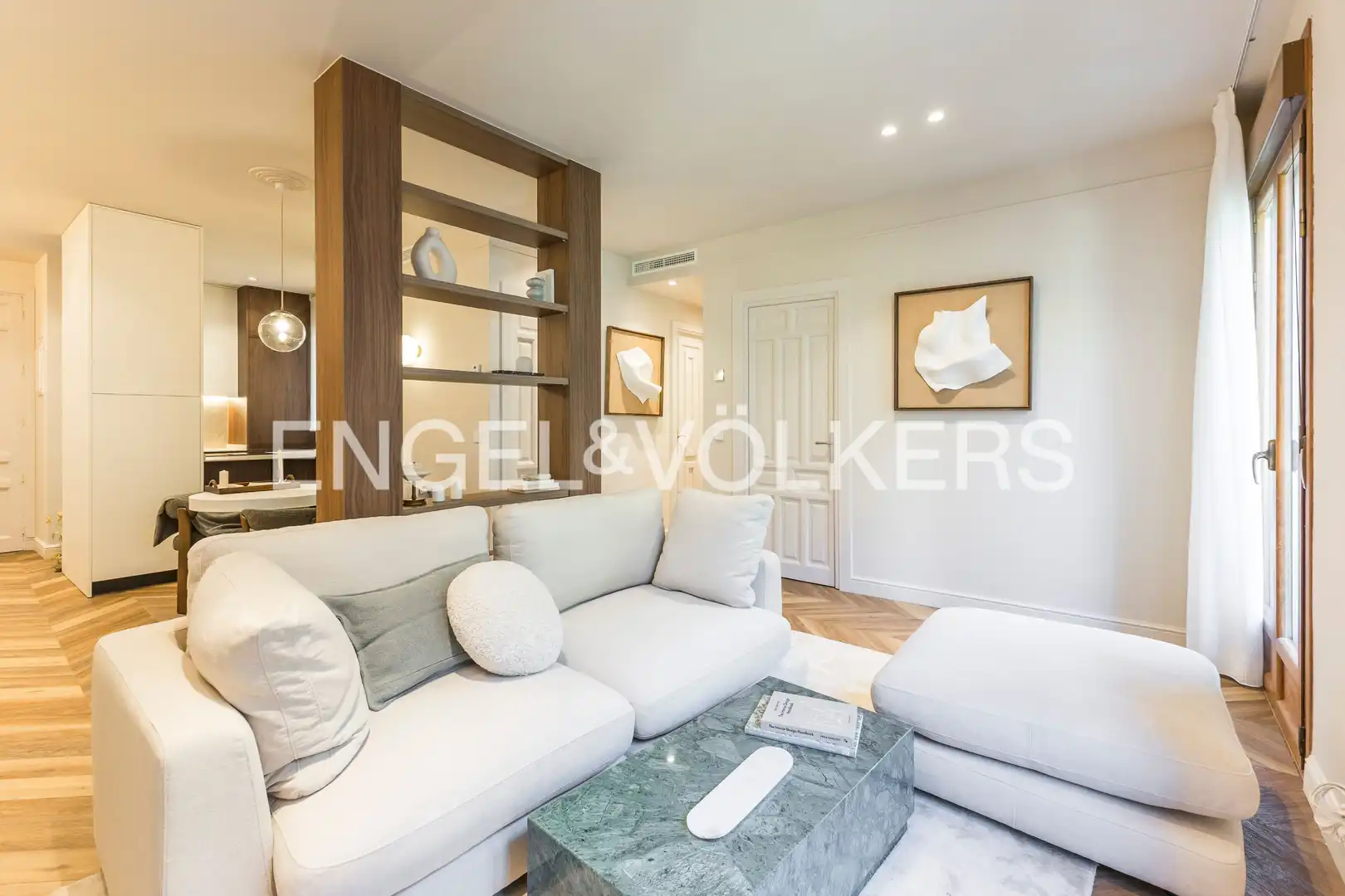 Wohnzimmer von Wohnung zum Verkauf in Madrid mit Klimaanlage, Heizung und Parkett