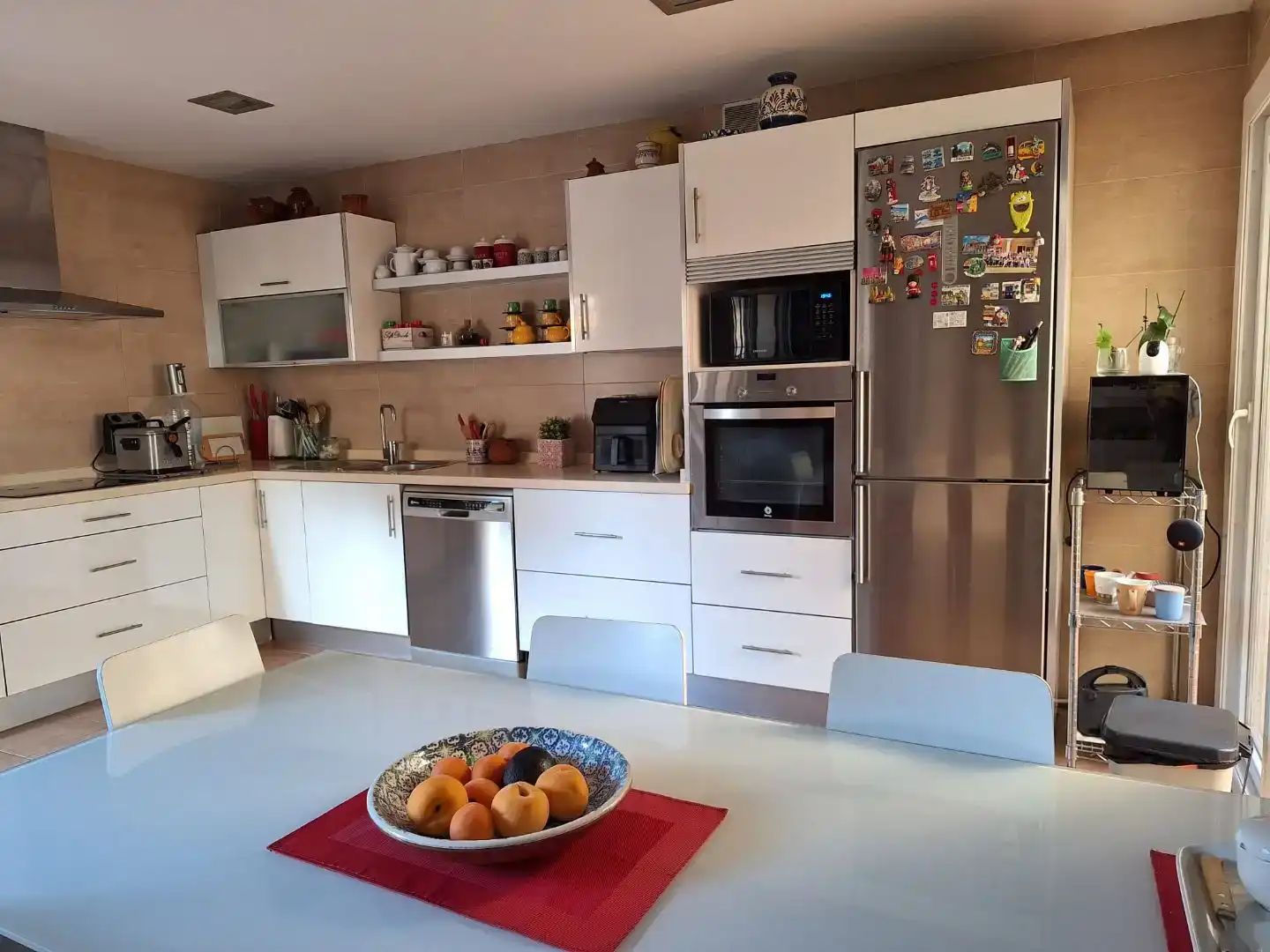 Cuina de Casa o xalet en venda en Málaga Capital amb Aire condicionat