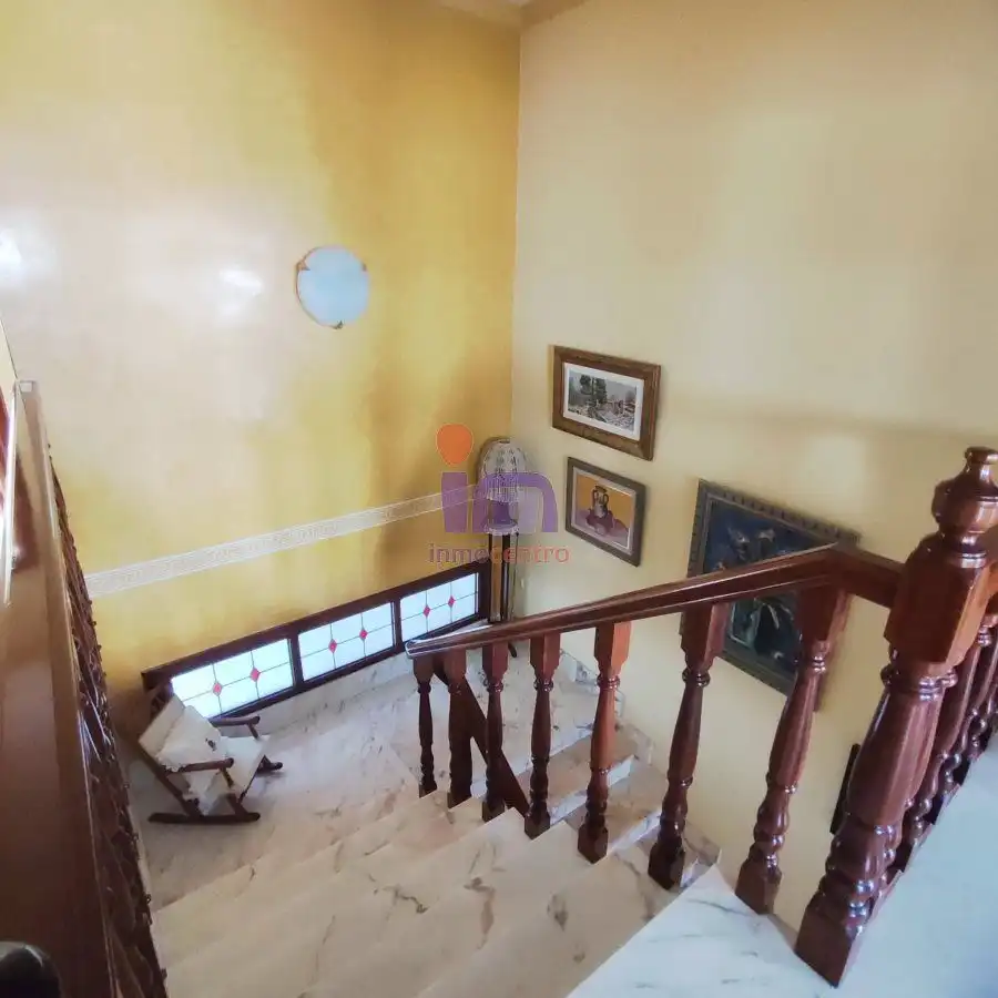 Casa con terraza en venta en Valdepeñas, imagen 2