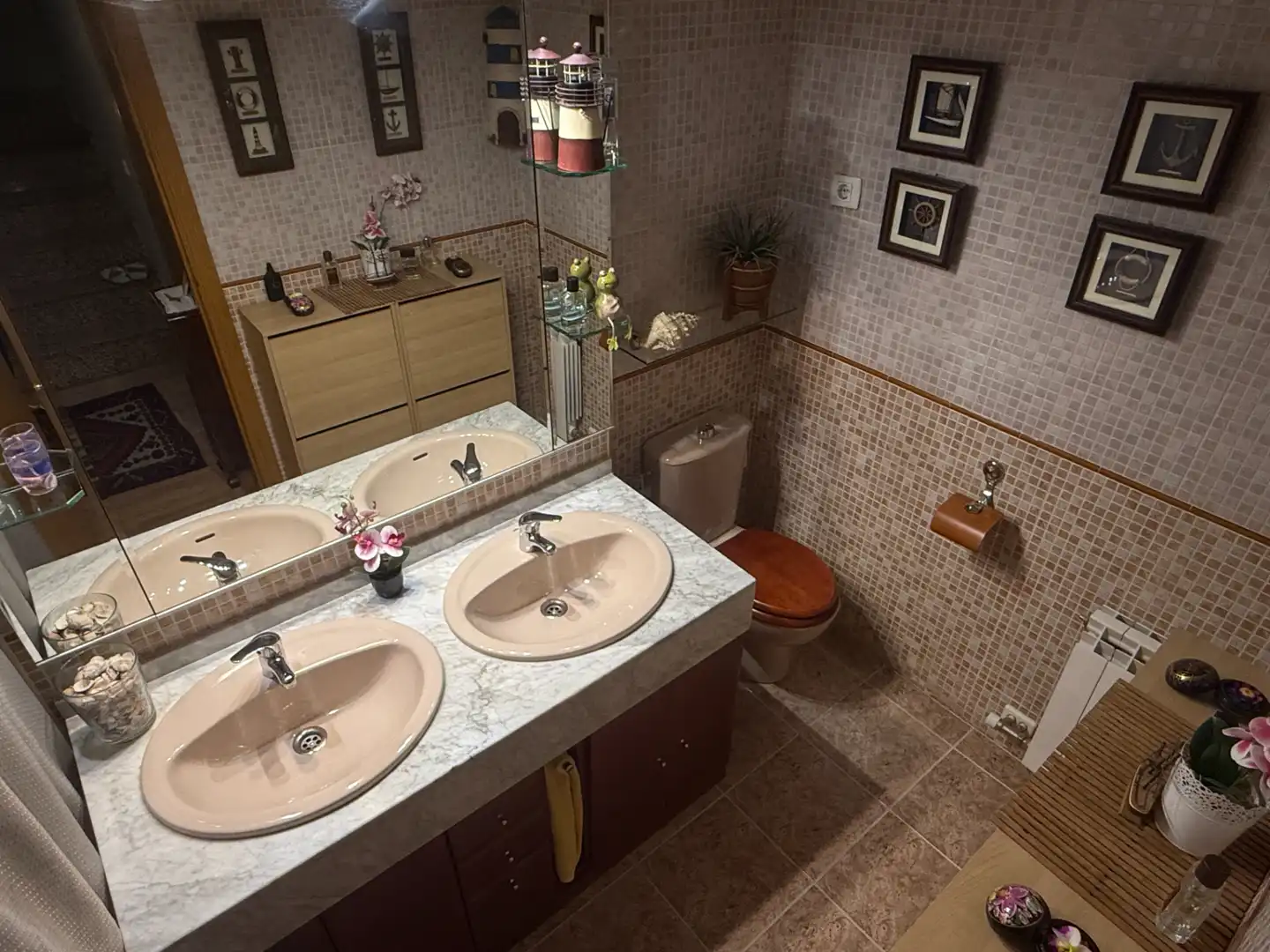 Bathroom of Houses for sale in Alcalá de Henares  with Air Conditioner, Heating and Private garden