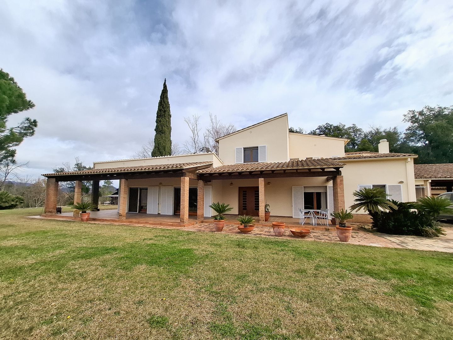 Vista exterior de Casa adosada de alquiler en Bescanó con Calefacción, Jardín privado y Parquet