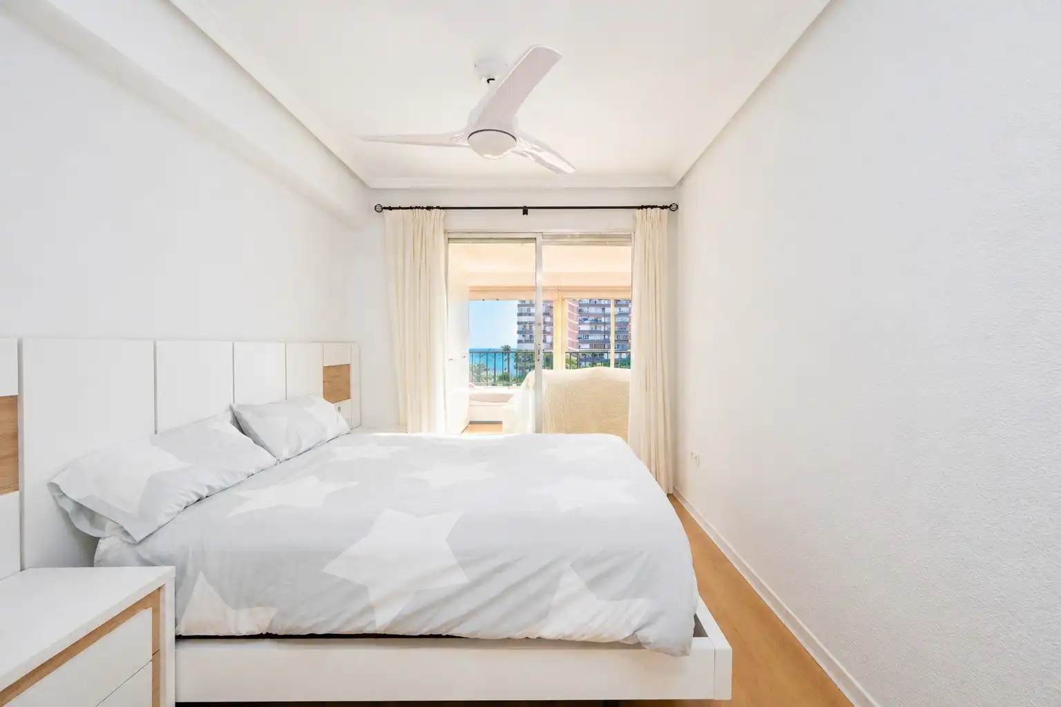 Schlafzimmer von Wohnung zur Miete in Alicante / Alacant mit Klimaanlage, Heizung und Terrasse