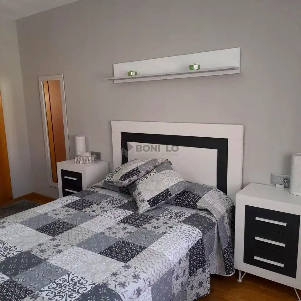 Bedroom of Flat for rent in La Puebla de Valverde  with Heating, Parquet flooring and Furnished