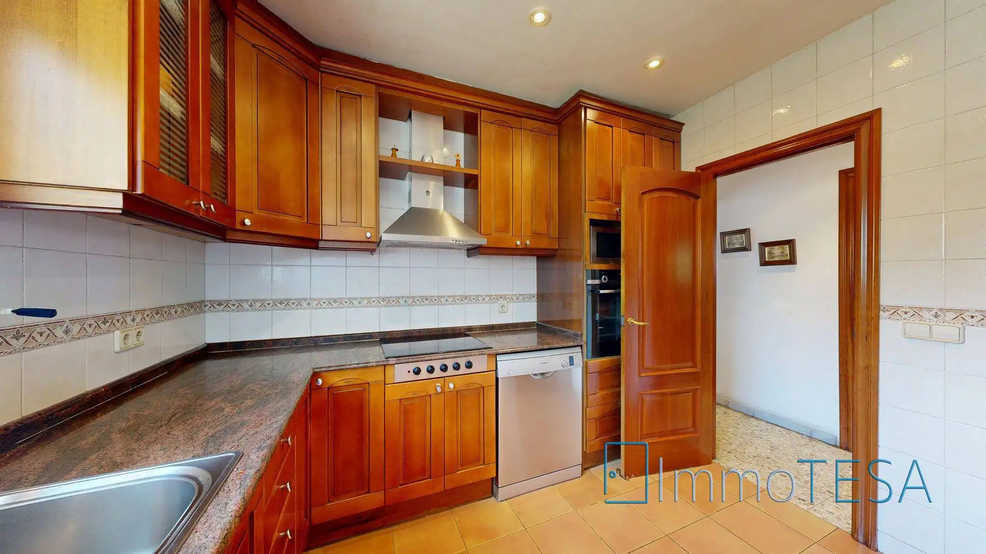 Cocina de Casa o chalet en venta en Barberà del Vallès con Calefacción, Jardín privado y Balcón