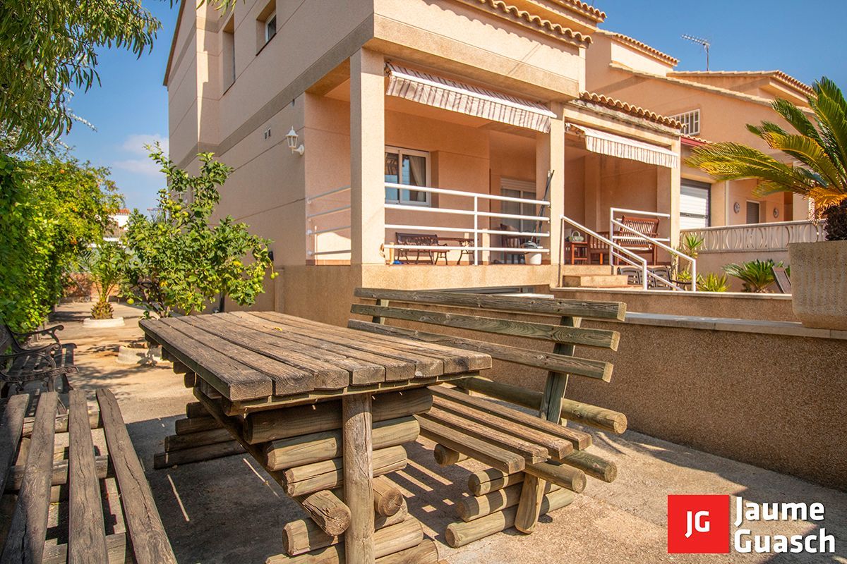 Terrassa de Casa adosada en venda en Creixell amb Calefacció, Jardí privat i Terrassa