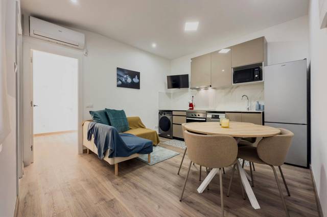 Piso en Alquiler en N/A en El Raval