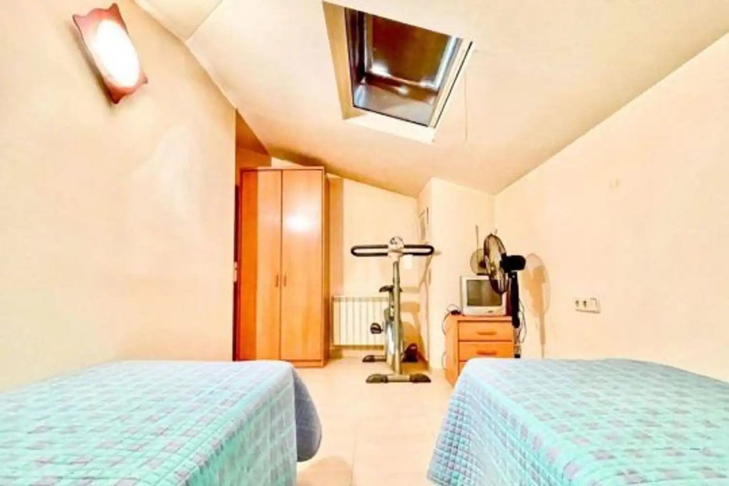 Bedroom of Flat for sale in Figueres  with Air Conditioner and Terrace