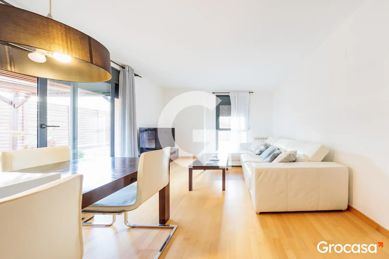 Living room of Ground floor for sale in Terrassa  with Air Conditioner, Heating and Private garden