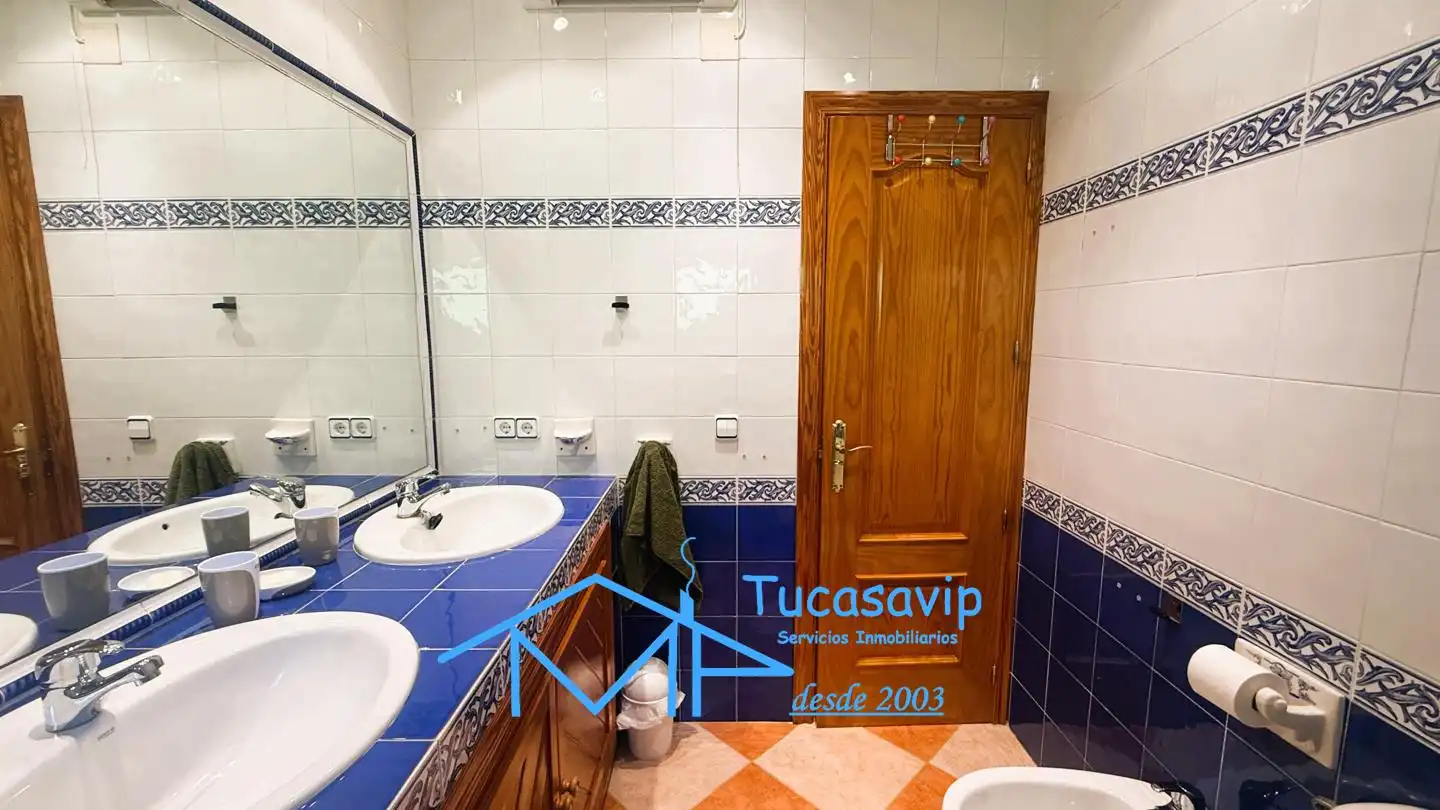 Baño de Casa o chalet en venta en Cebreros con Aire acondicionado, Jardín privado y Terraza
