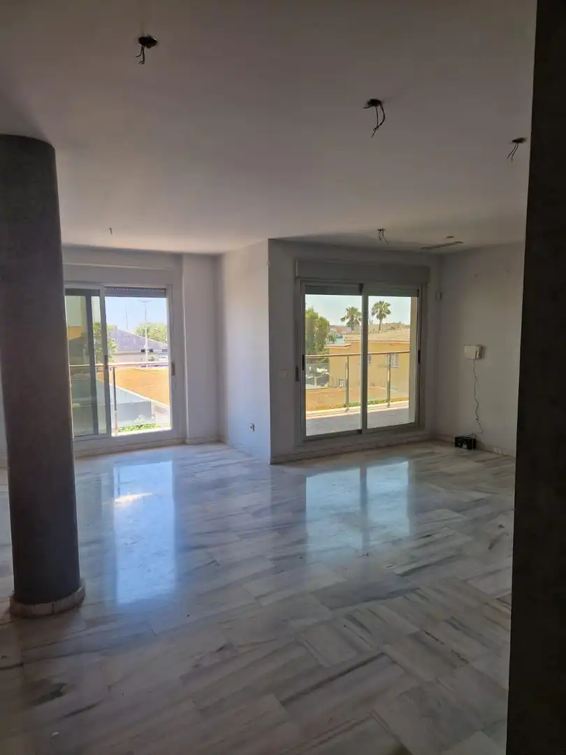 Sala d'estar de Pis en venda en Castellón de la Plana / Castelló de la Plana amb Aire condicionat, Terrassa i Traster