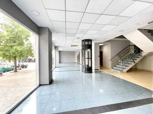 Local comercial de lloguer a Rodolfo Llopies, imagen 5