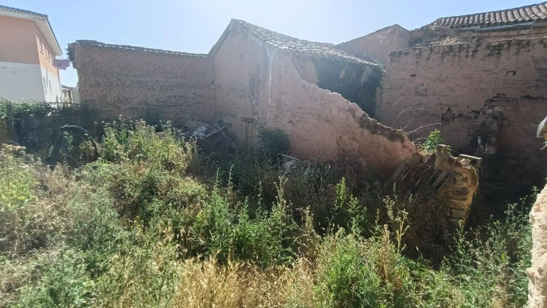Vista exterior de Casa adosada en venta en Cayuela