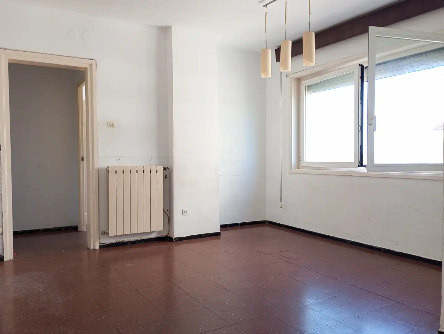 Sala d'estar de Pis en venda en Girona amb Calefacció, Traster i Forn