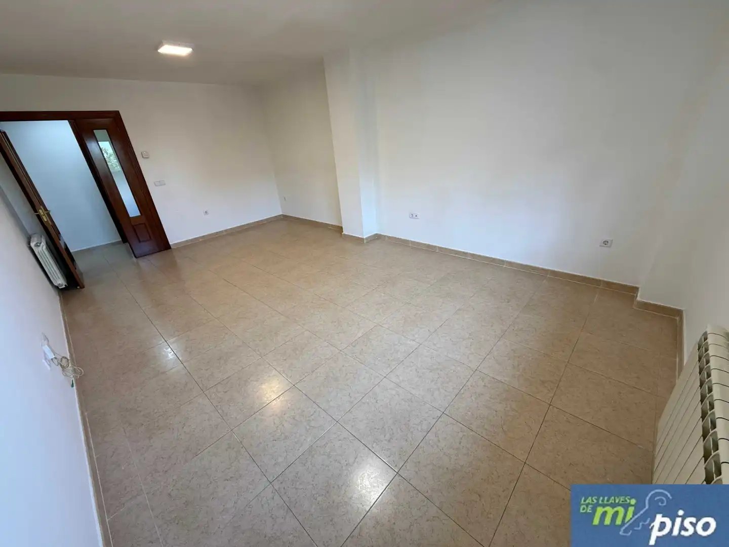 Piso en venta en Santovenia de Pisuerga con Calefacción, Terraza y Trastero