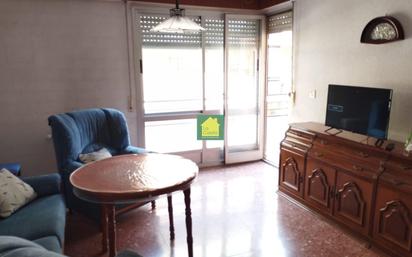 Sala d'estar de Pis de lloguer en  Albacete Capital amb Calefacció i Balcó
