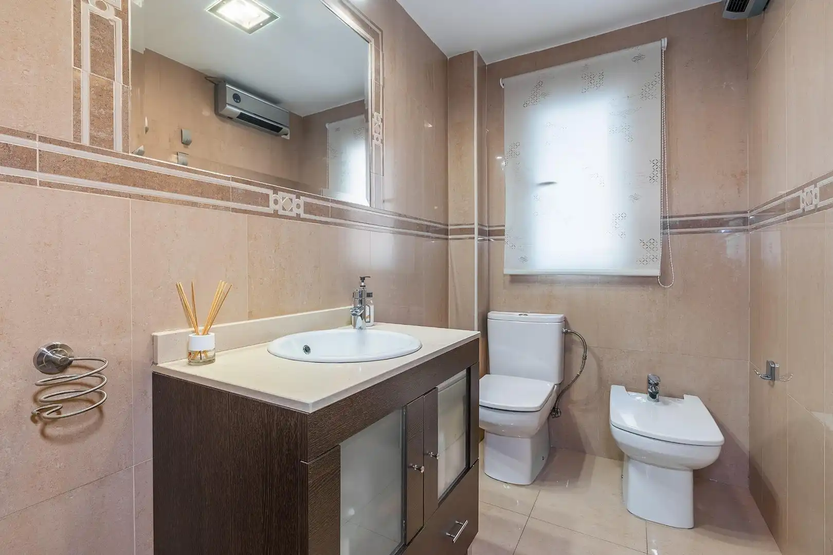 Baño de Piso en venta en Granada con Aire acondicionado