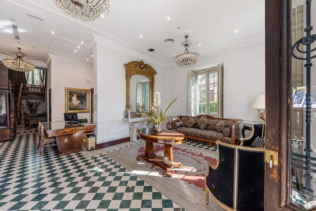Living room of Houses for sale in San Lorenzo de El Escorial  with Air Conditioner, Heating and Private garden