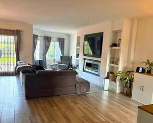 Living room of Single-family semi-detached for sale in Alhaurín de la Torre  with Air Conditioner, Terrace and Storage room