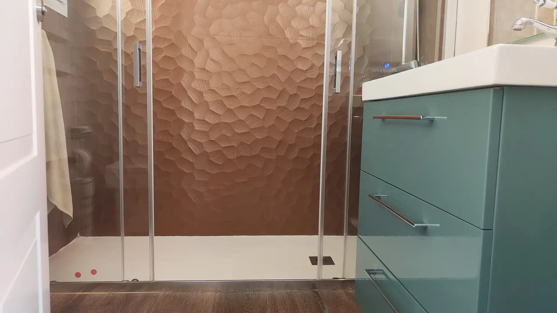 Badezimmer von Einfamilien-Reihenhaus zum Verkauf in Alcúdia mit Klimaanlage, Heizung und Privatgarten