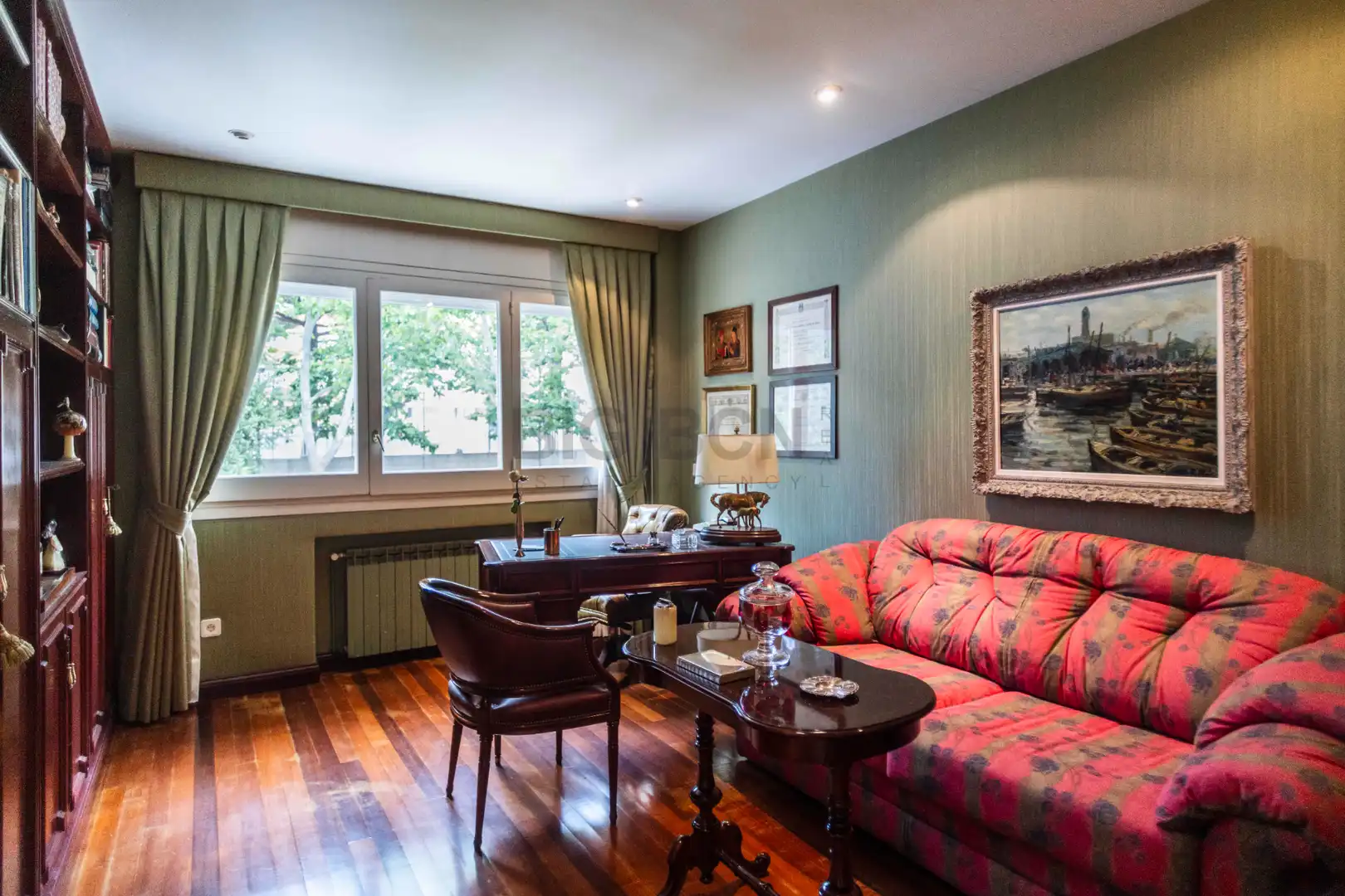 Sala d'estar de Casa o xalet en venda en Barcelona amb Aire condicionat, Calefacció i Jardí privat