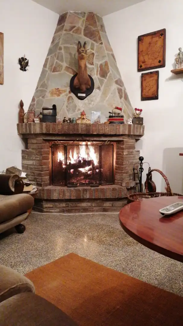 Sala d'estar de Casa o xalet en venda en Cadrete amb Calefacció, Jardí privat i Terrassa
