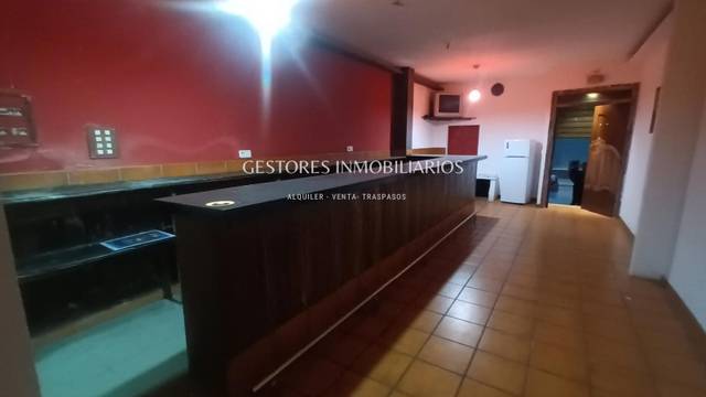 Local comercial en Alquiler en Muro de Alcoy