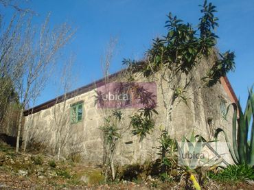 Casa amb jardí en venda a Salceda de Caselas