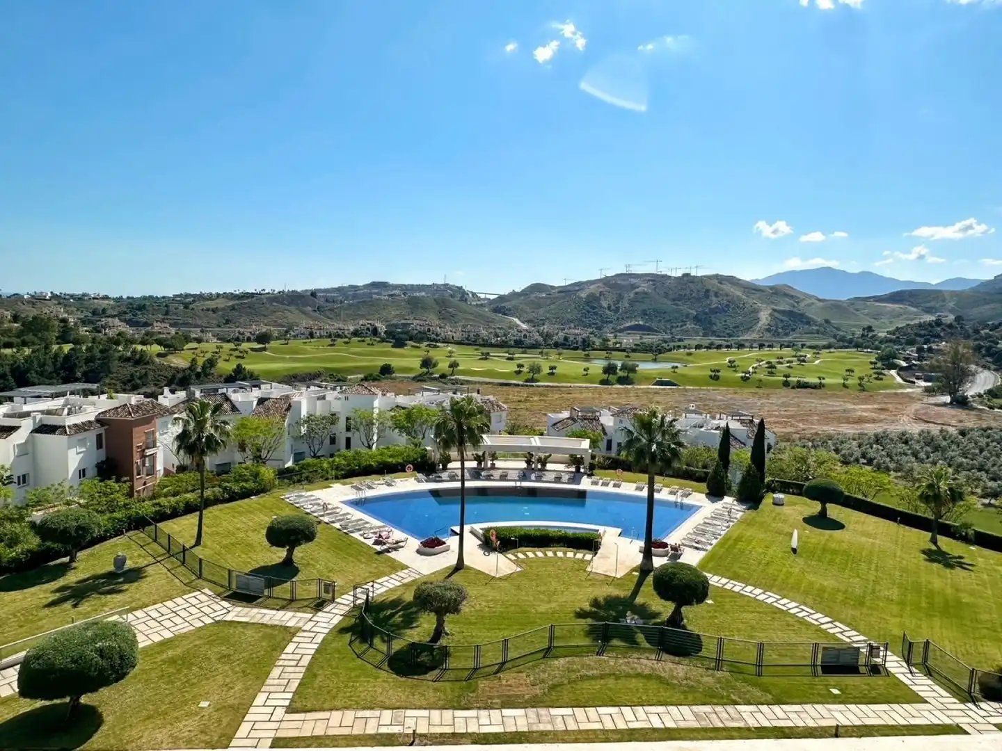 Exterior view of Attic for sale in Benahavís  with Air Conditioner, Terrace and Furnished