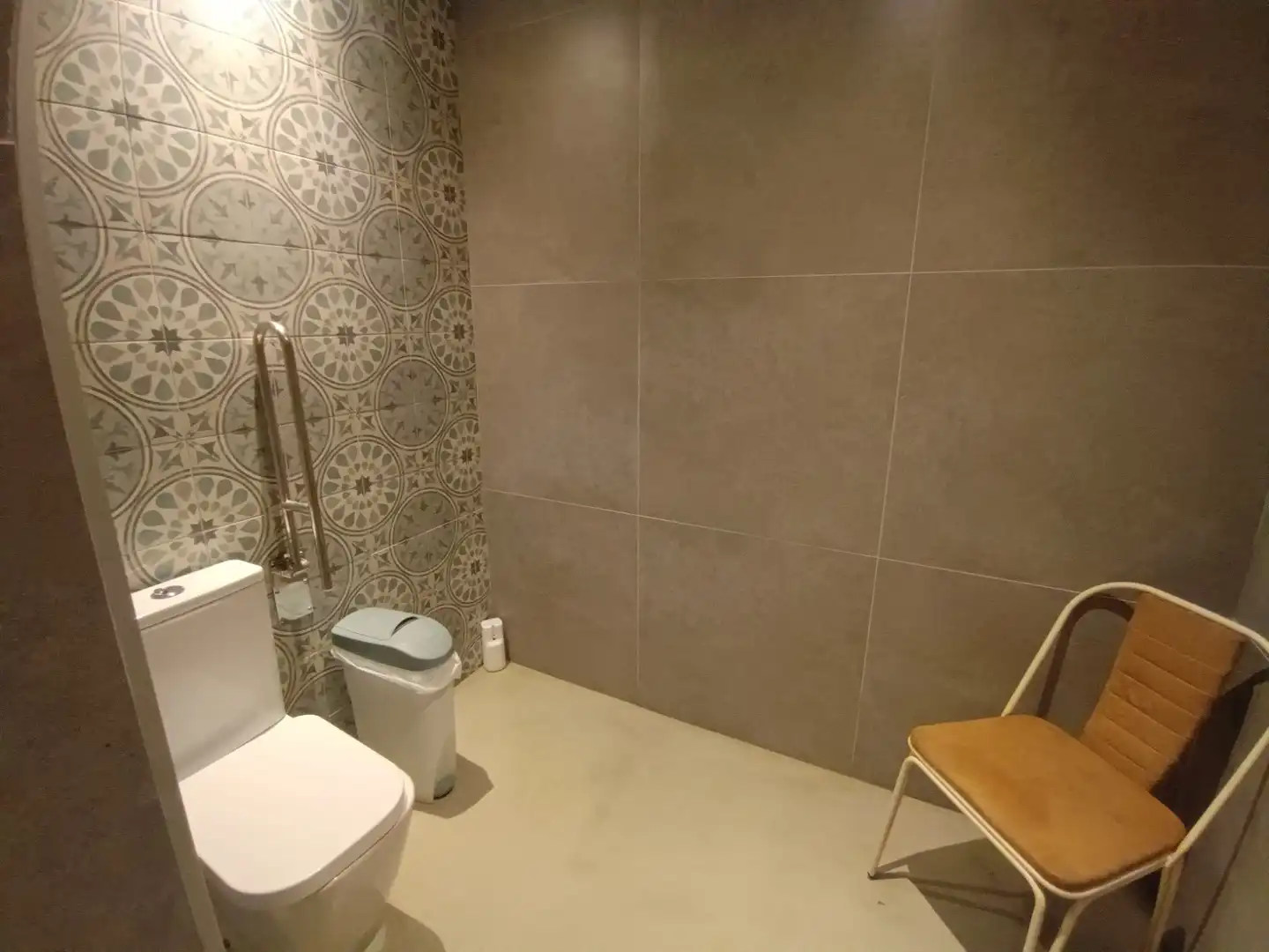 Business premises for transfer in Eixample, imagen 33