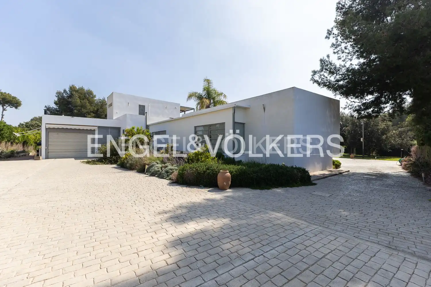 Vista exterior de Casa o xalet en venda en Olocau amb Aire condicionat, Calefacció i Jardí privat