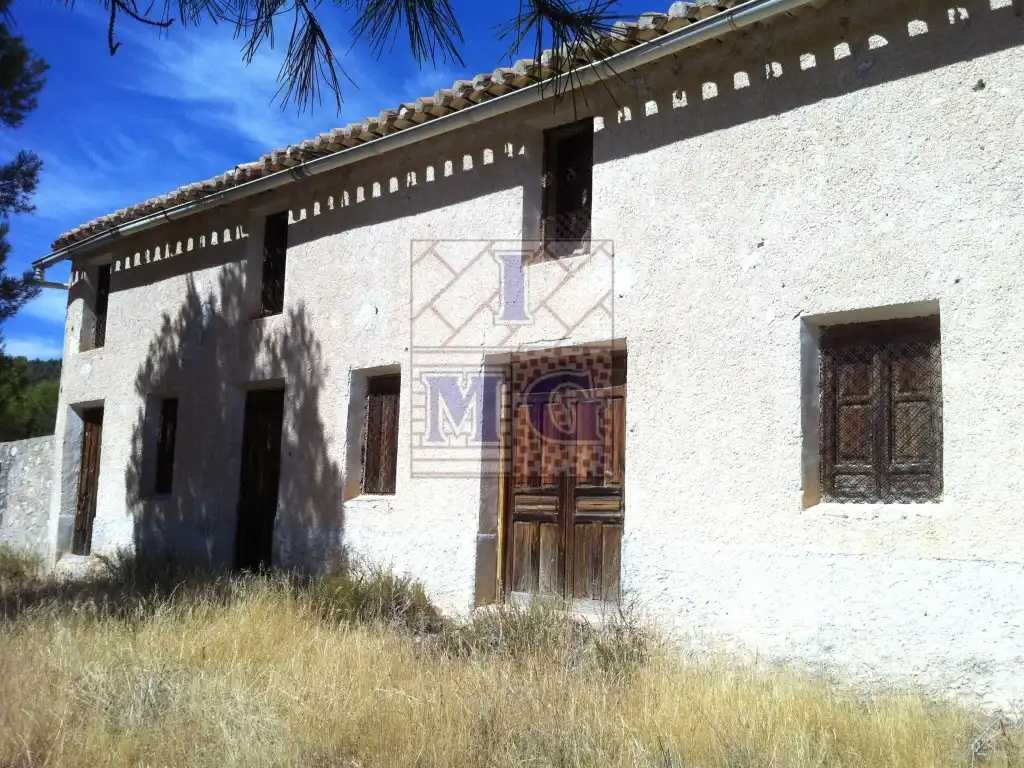 Finca rústica en venta en Yeste