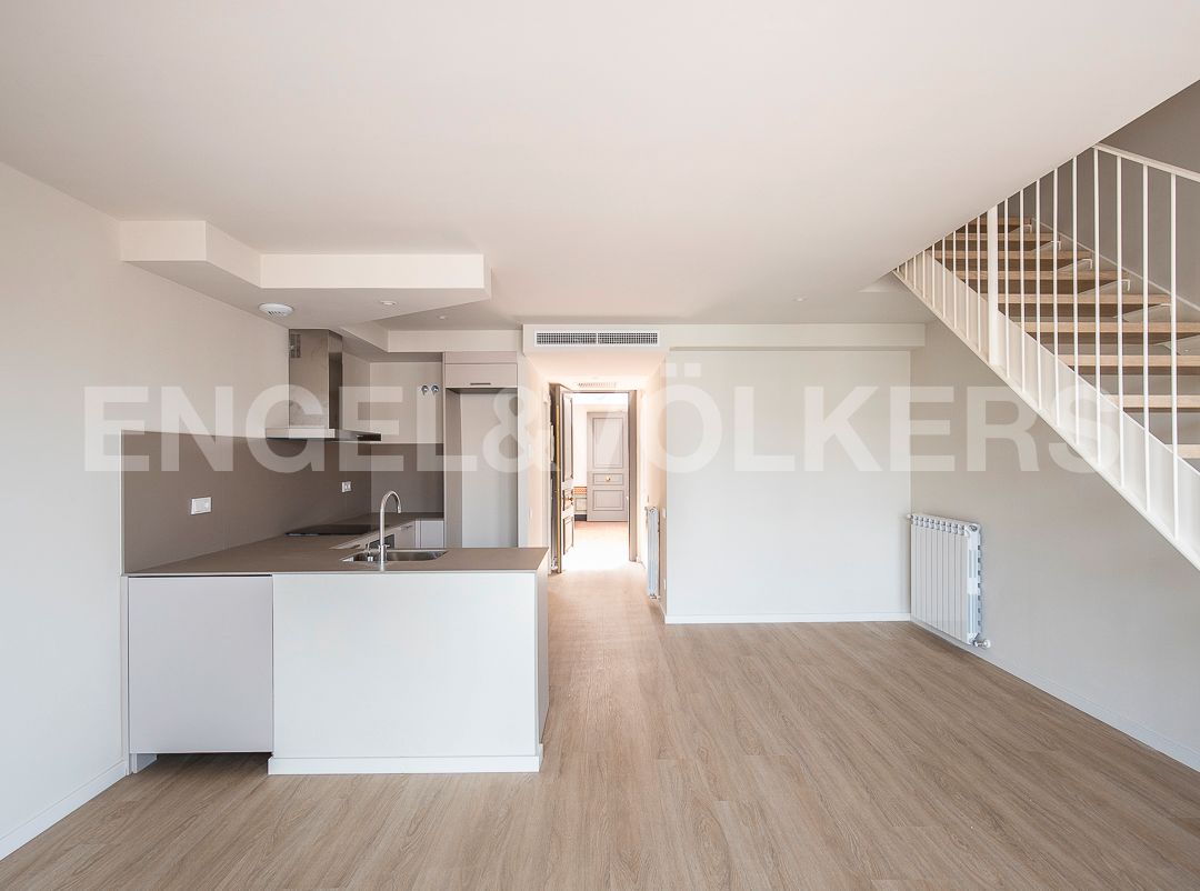 Kitchen of Duplex for sale in  Barcelona Capital  with Air Conditioner, Heating and Parquet flooring
