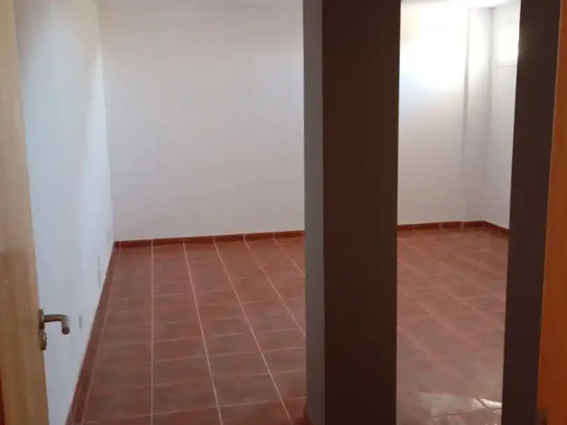 Geschaftsraum zur Miete in Zaratán