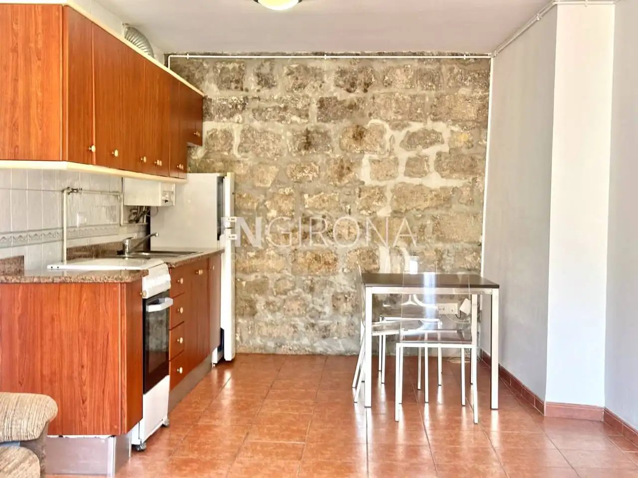 Cocina de Piso de alquiler en Girona con Calefacción, Amueblado y Balcón