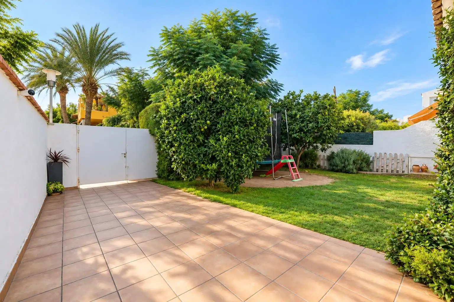Terraced house with terrace for sale in Calle SANTIAGO RUSIÑOL, imagen 3