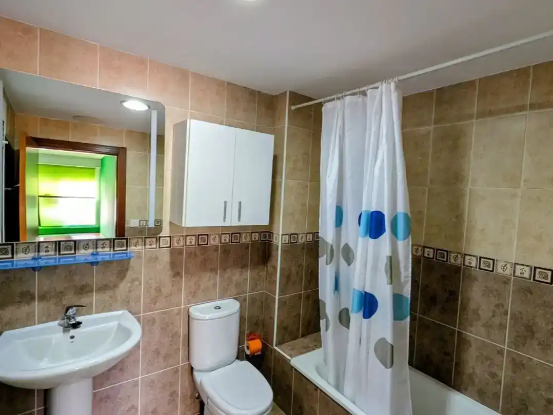 Bathroom of Flat for rent in Narón