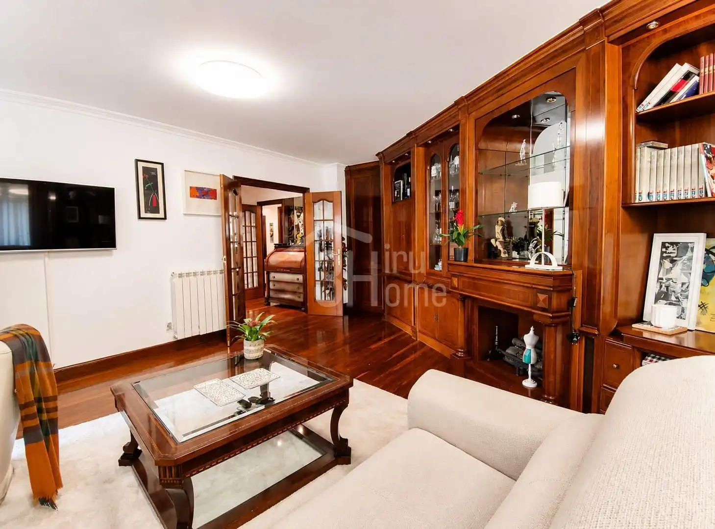 Sala d'estar de Pis en venda en Irun  amb Calefacció, Terrassa i Traster