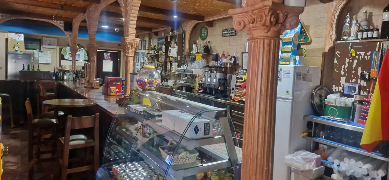 Local en venda en Cuevas del Campo amb Aire condicionat, Terrassa i Moblat