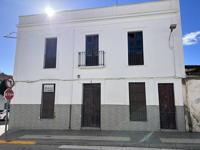 Casa-chalet en Venta en Calle Teniente Coronel Prieto Molina, 1 en Azuaga
