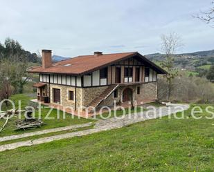 Exterior view of House or chalet for sale in Artzentales