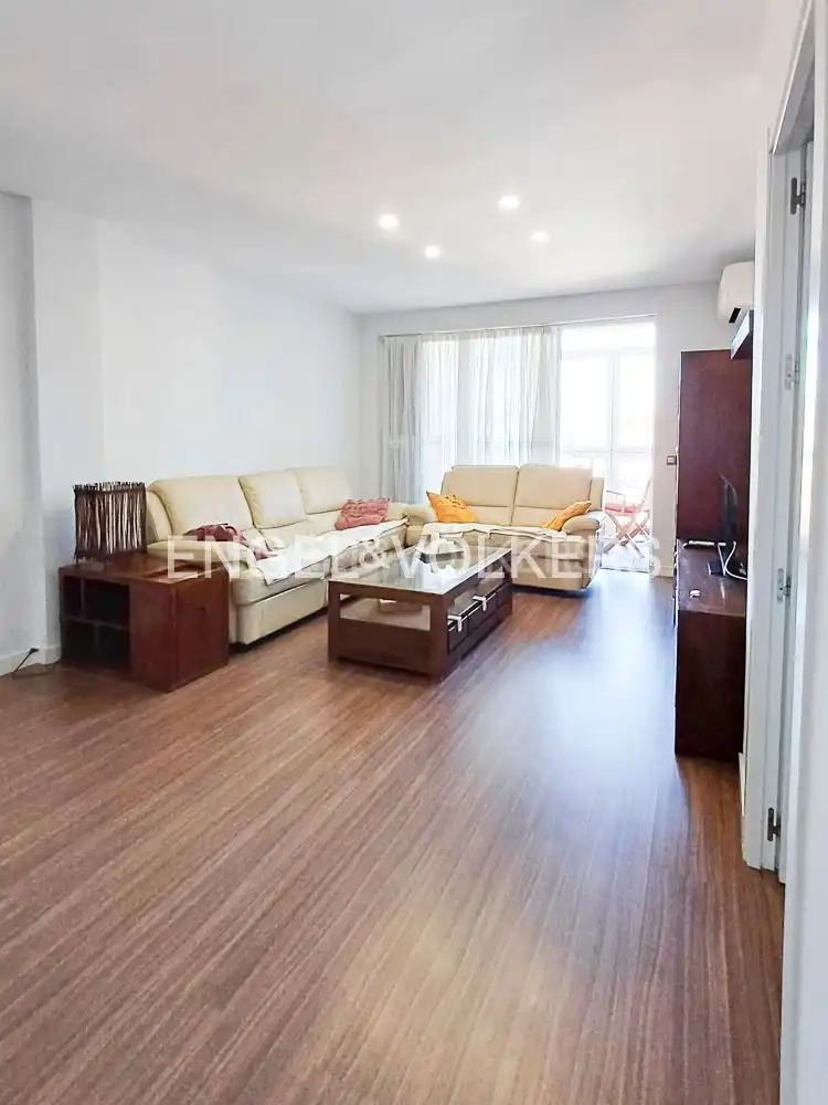 Sala d'estar de Pis de lloguer en Madrid amb Aire condicionat, Calefacció i Terrassa