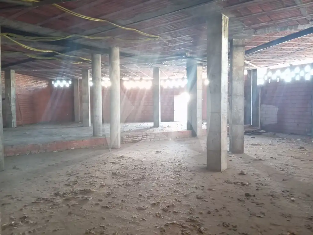 Local comercial en venda a Avenida Castillo Puebla de Alcocer, imagen 2