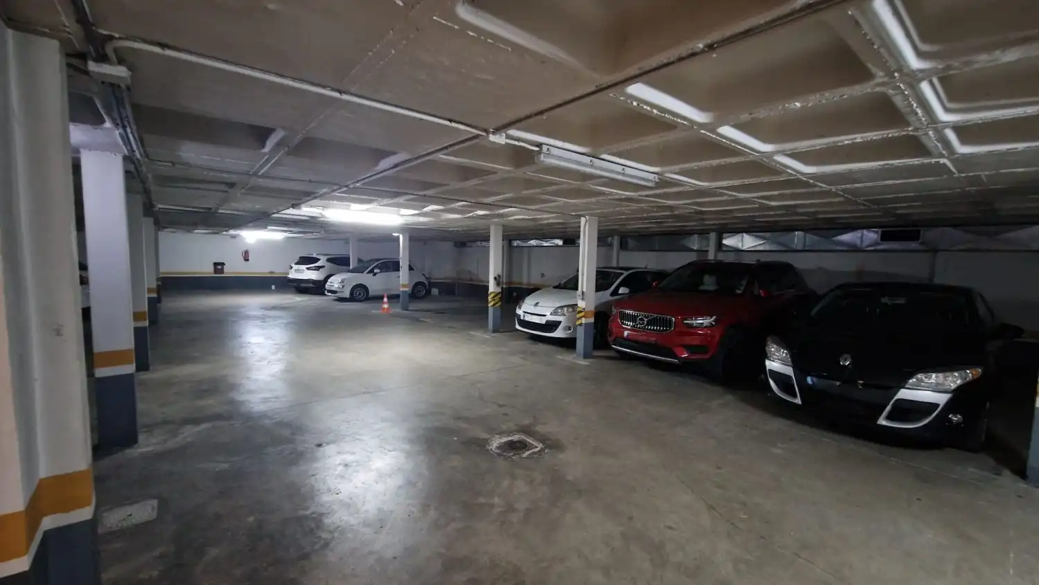 Parking de Garaje en venta en León Capital 