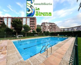 Swimming pool of Flat for sale in Castro-Urdiales  with Terrace, Swimming Pool and Balcony