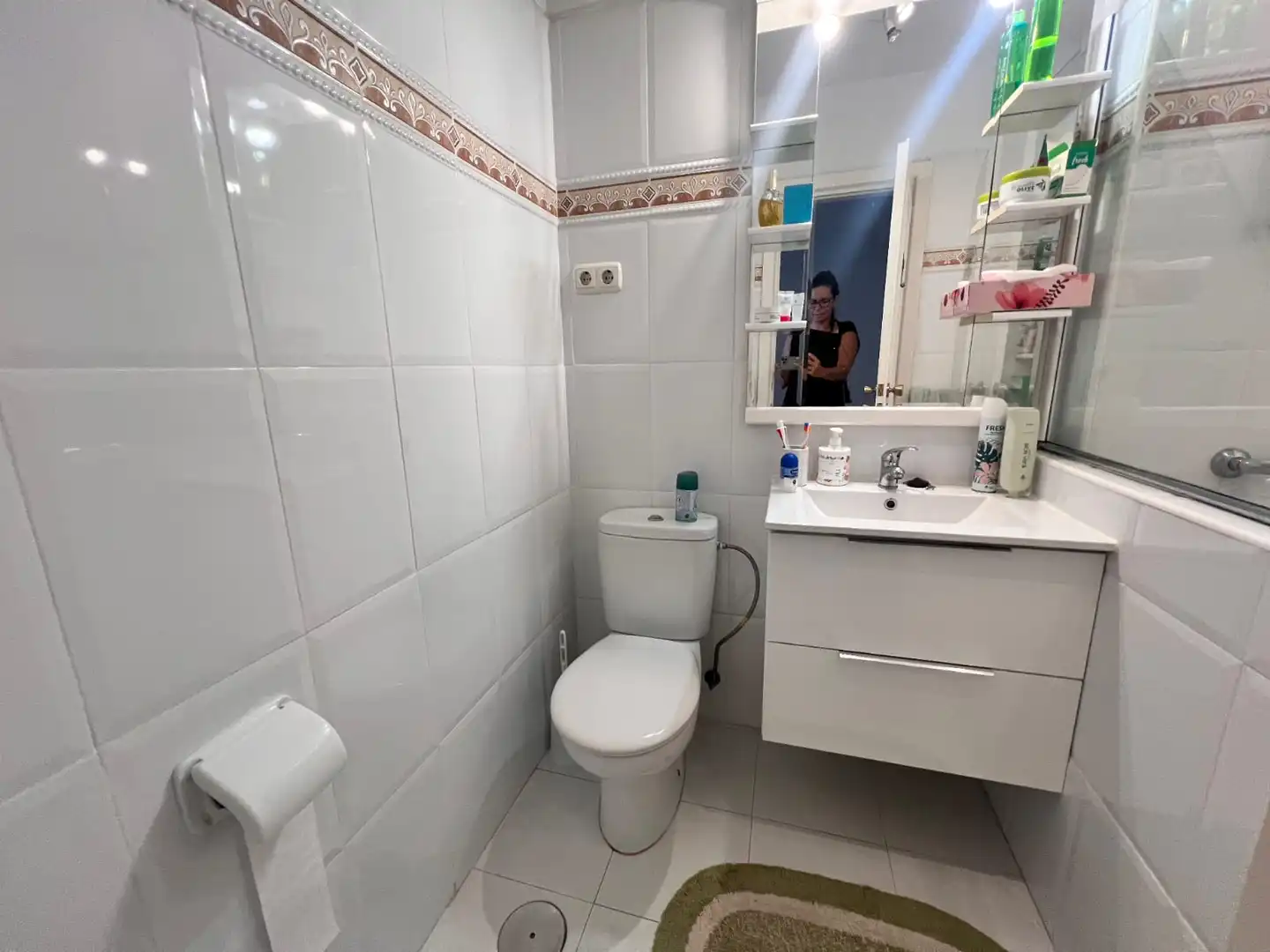 Bany de Apartament de lloguer en Mijas amb Jardí privat, Terrassa i Traster