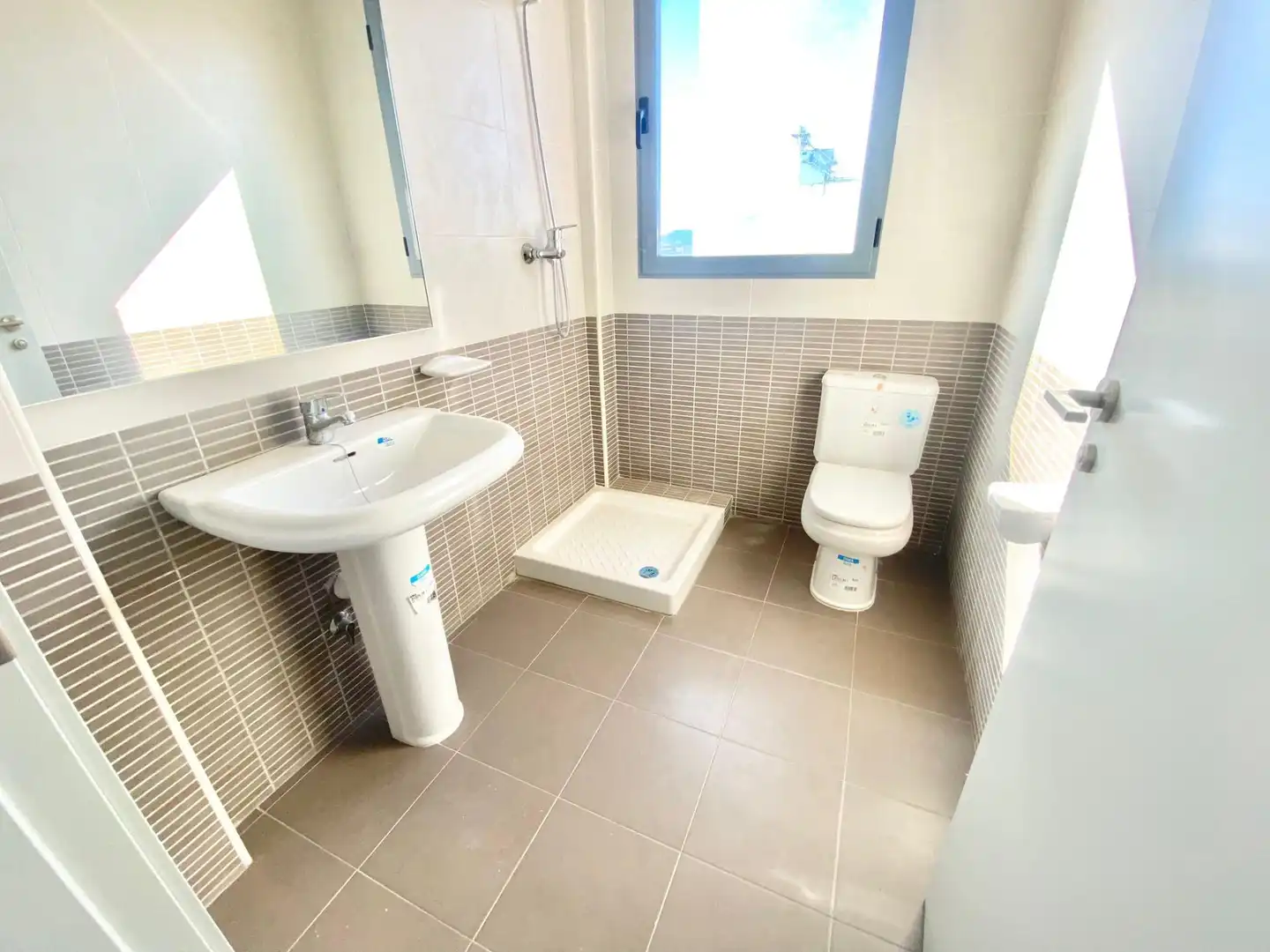 Badezimmer von Büro zum Verkauf in Lorca mit Heizung und Terrasse